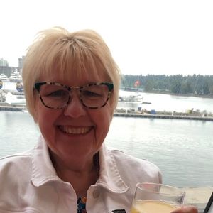 Meet your Posher, Debbie